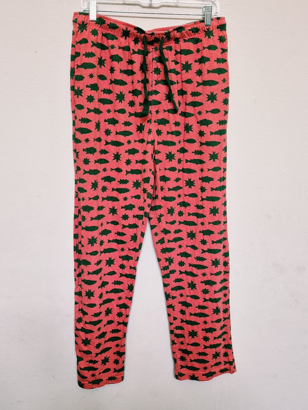 Magellan Outdoors Men Coral Pink and Green Patterned Lounge Pants Size Large.